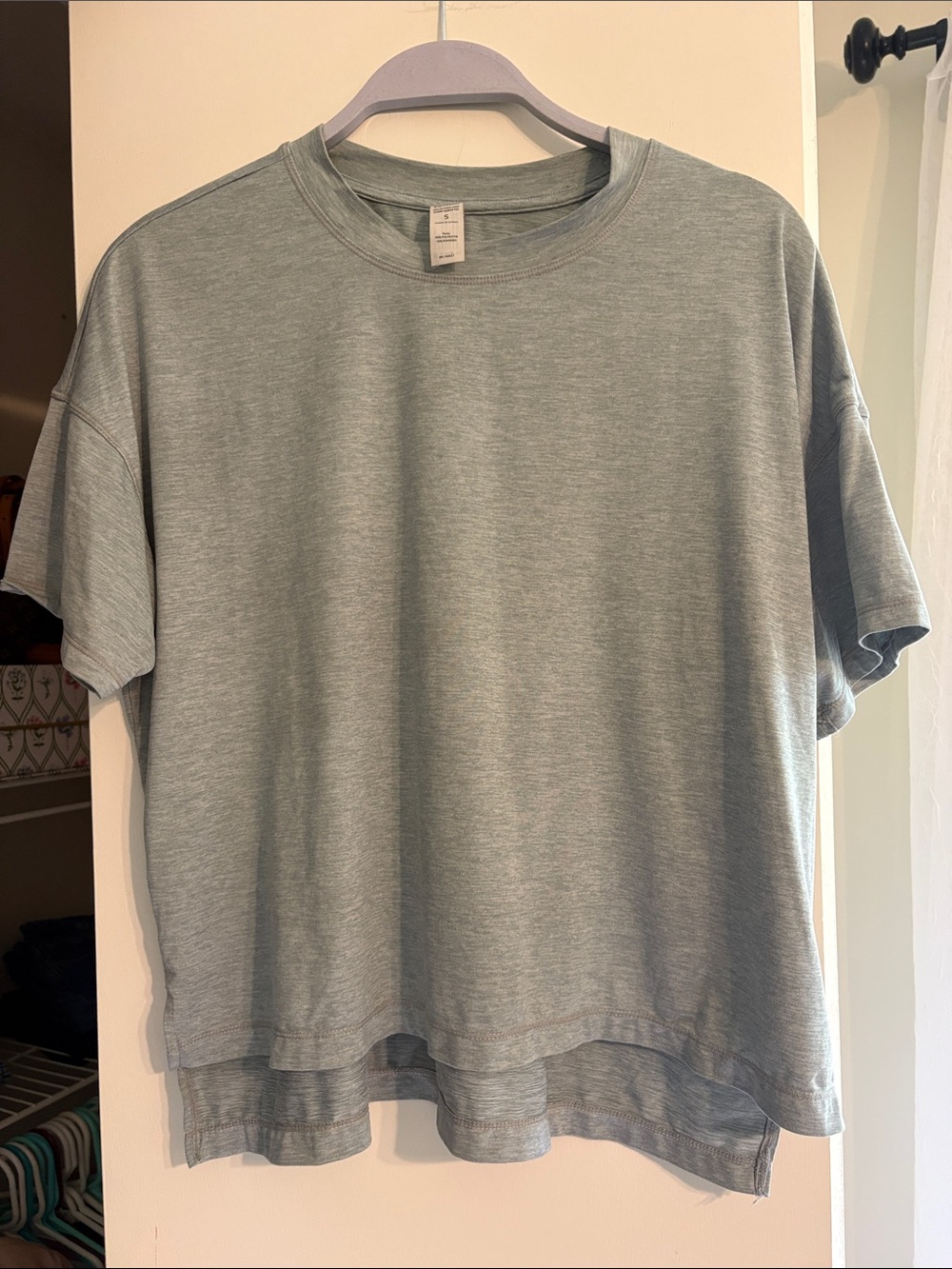 90 Degree By Reflex Gray Short Sleeve Tee